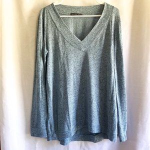 Harlowe & Graham Blue V-Neck Soft Pullover Sweater